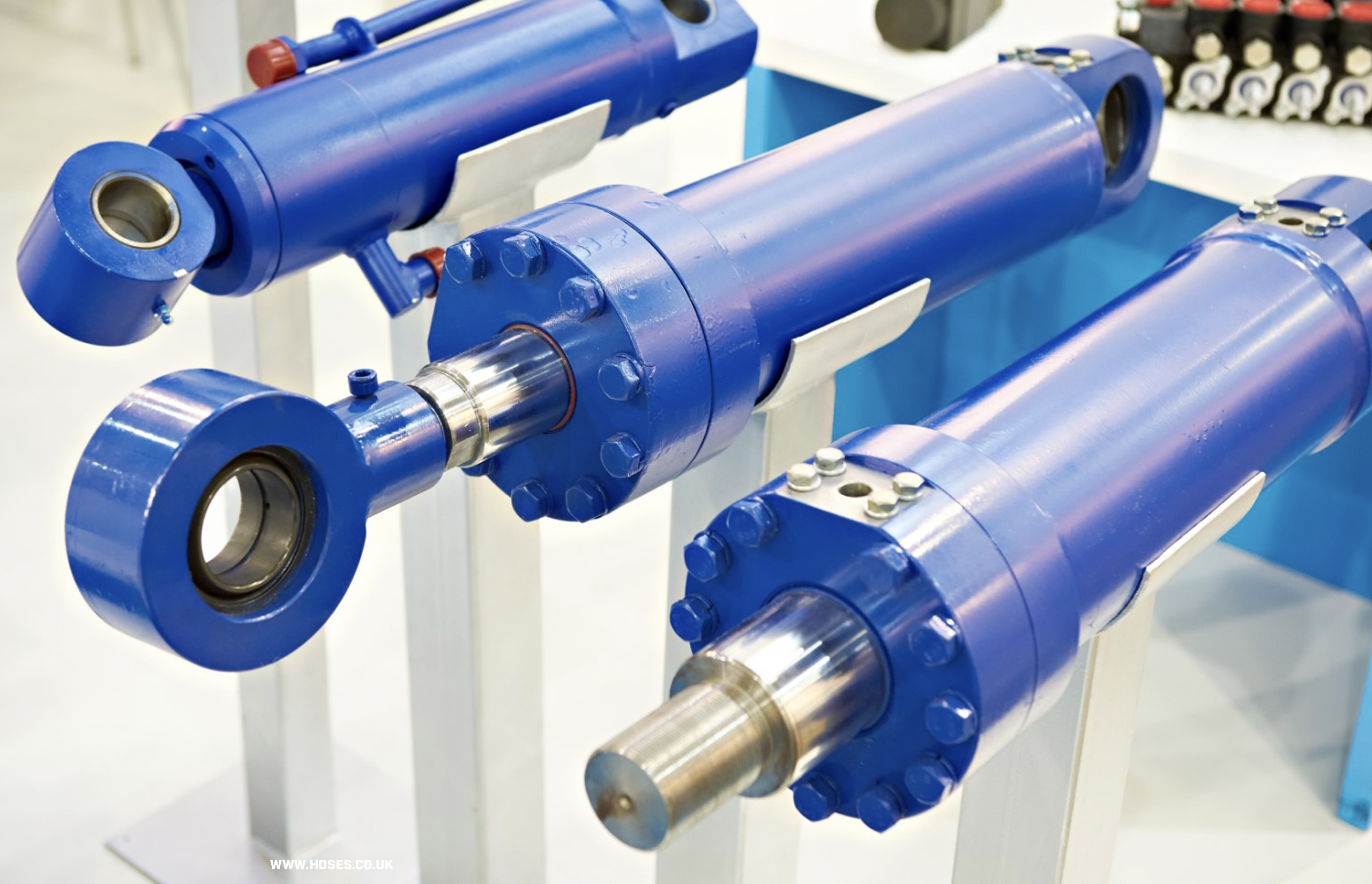 Hydraulic Cylinders & Hoses